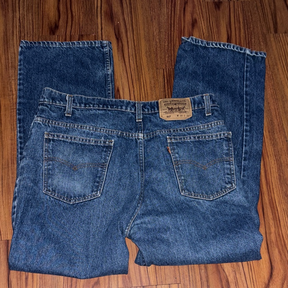 Levis